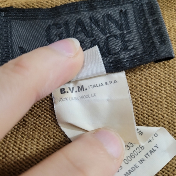 Gianni Versace wool neck short sleeve ssweater 40 - Picture 4 of 5